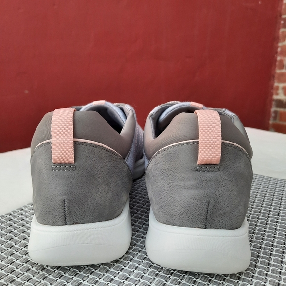 Clarks Adella Holly Comfort Walker Slip On Lightweight Gray Pink 8.5 Trainer - Picture 6 of 10